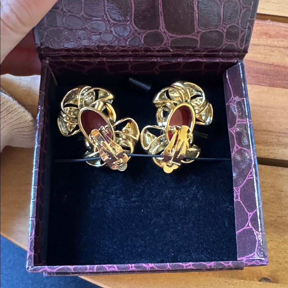 Tiffany- Gold Statement Earrings - Picture 2 of 3